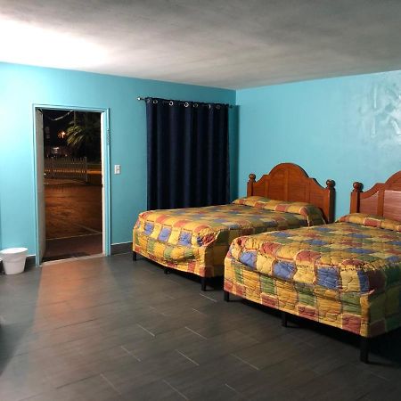 Slumberland Motel Сэнфорд Экстерьер фото